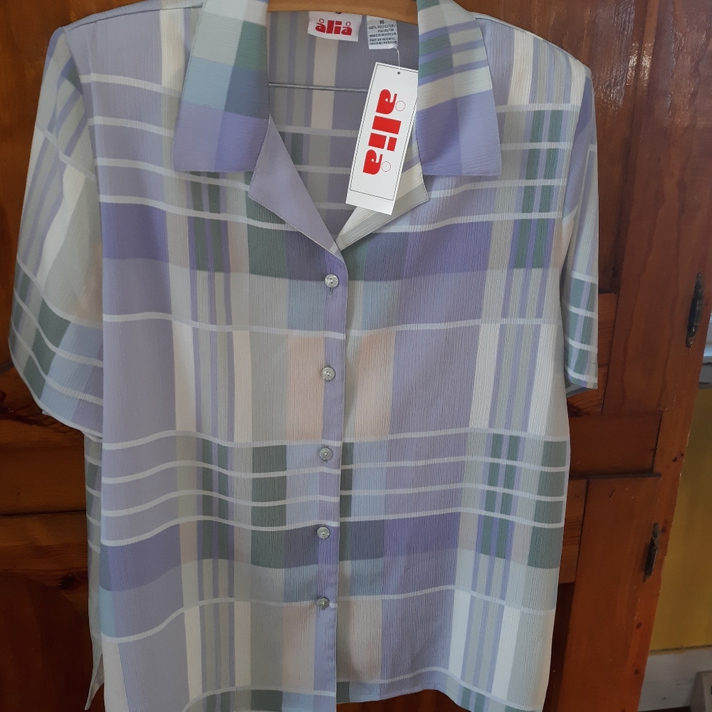 Alia Blouse size 16 nwt